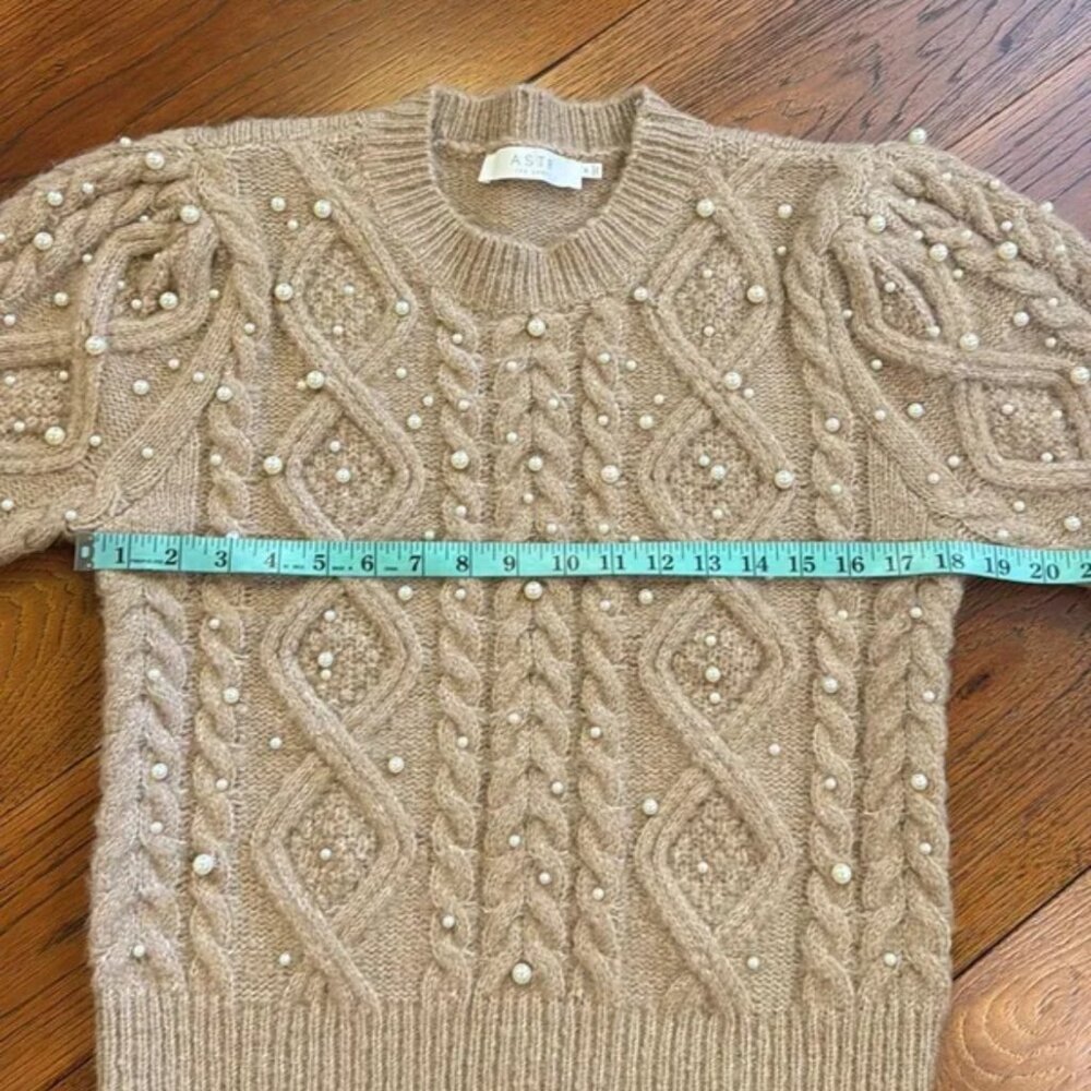 ASTR The Label Pearl‎ Embellished Sweater size M - Picture 9 of 11